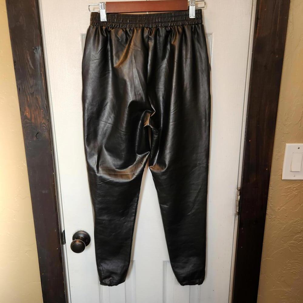 21 Saints Women's fleece lined faux leather joggers elastic waist black- size XS - Picture 4 of 9